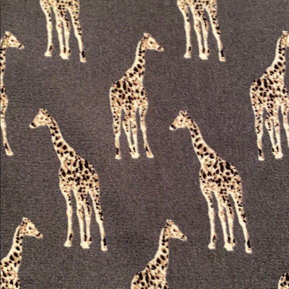 H&M Giraffe Blouse - Picture 3 of 4